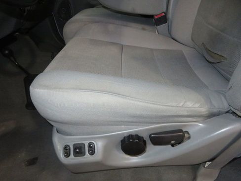 Used 2005 Ford F350 XLT image 19