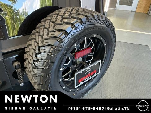 Used 2018 Jeep Wrangler Unlimited Sahara AWD/4WD image 47