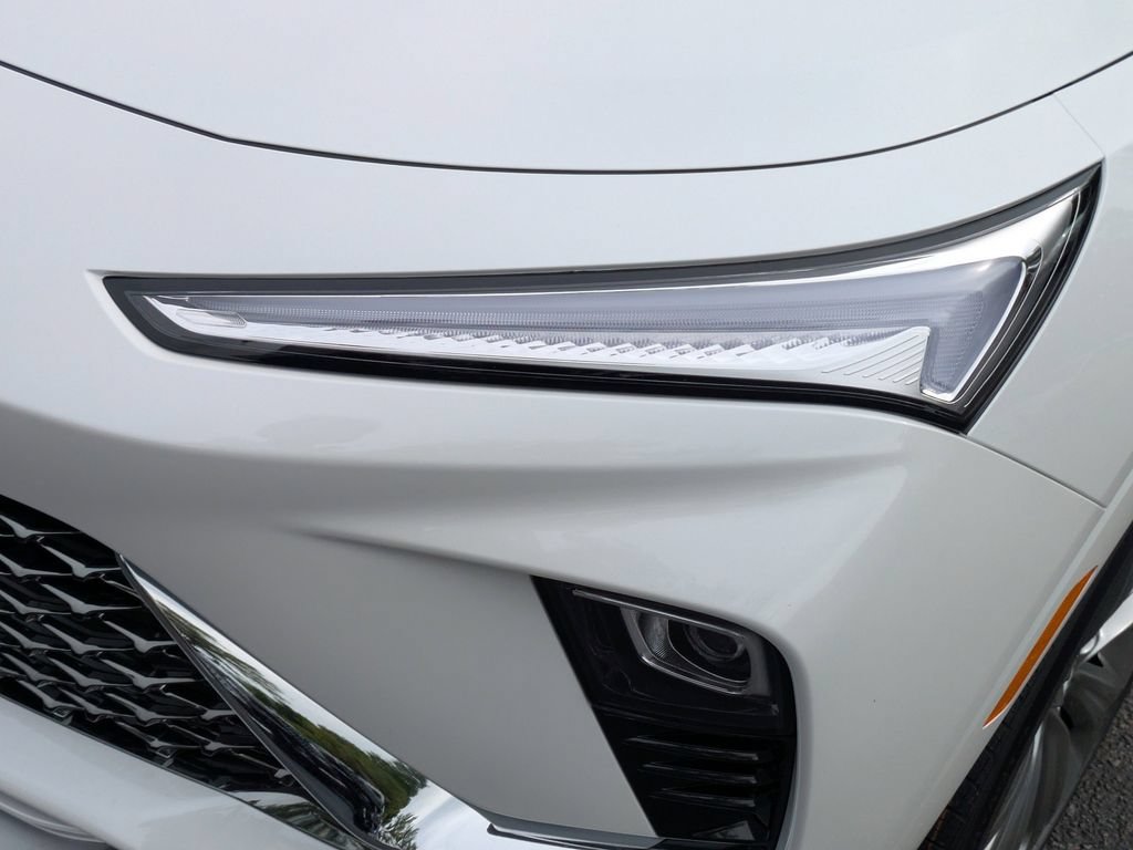 New 2026 Buick Envista Avenir FWD image 10