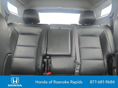 Used 2024 GMC Terrain SLT FWD image 18