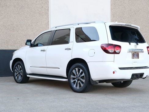 Used 2018 Toyota Sequoia Limited image 14