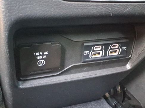 Used 2023 Jeep Grand Cherokee Altitude AWD/4WD image 15