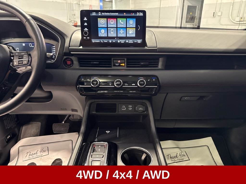 Used 2025 Honda Pilot Black Edition image 12