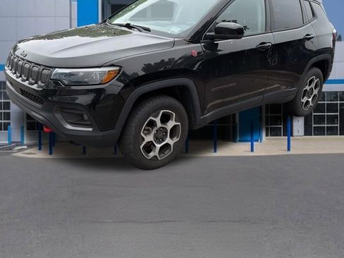 Used 2022 Jeep Compass Trailhawk w/ Trailhawk Elite Group AWD/4WD image 4