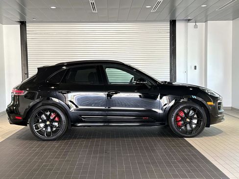 New 2026 Porsche Macan GTS image 8