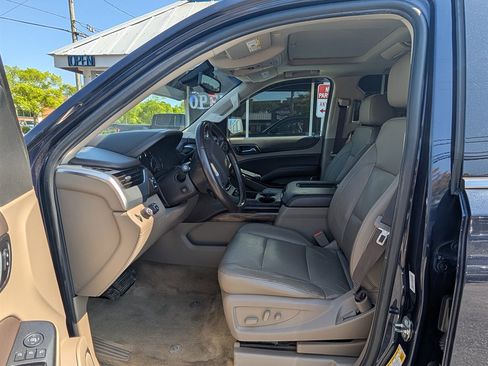 Used 2018 Chevrolet Tahoe LT image 13