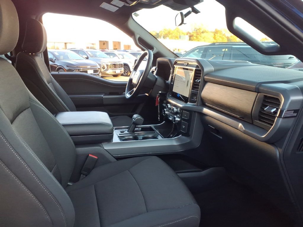 Used 2025 Ford F150 XLT w/ Equipment Group 301A Standard AWD/4WD image 20