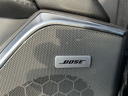 Used 2018 Cadillac Escalade Luxury image 20