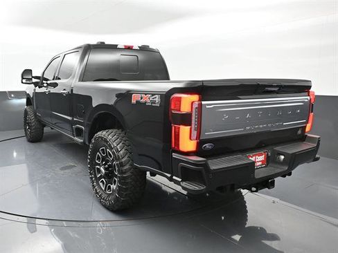 Used 2024 Ford F250 Platinum w/ FX4 Off-Road Package AWD/4WD image 4
