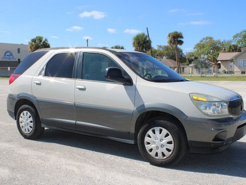 Used 2004 Buick Rendezvous CX image 2