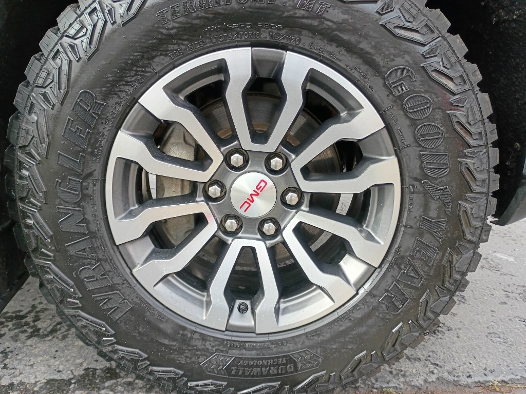 Used 2022 GMC Sierra 1500 AT4 AWD/4WD image 18
