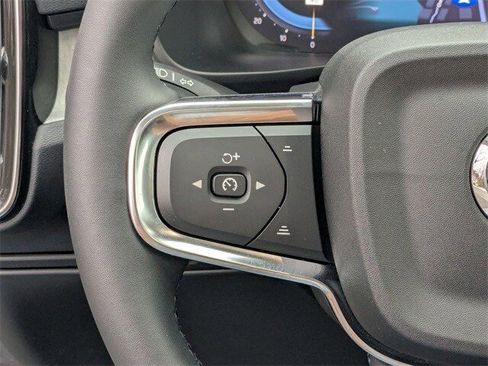Used 2023 Volvo XC40 B5 Plus w/ Driver Assist Package image 14