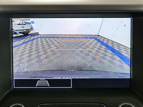 Certified 2023 GMC Acadia SLE w/ Driver Convenience Package image 44