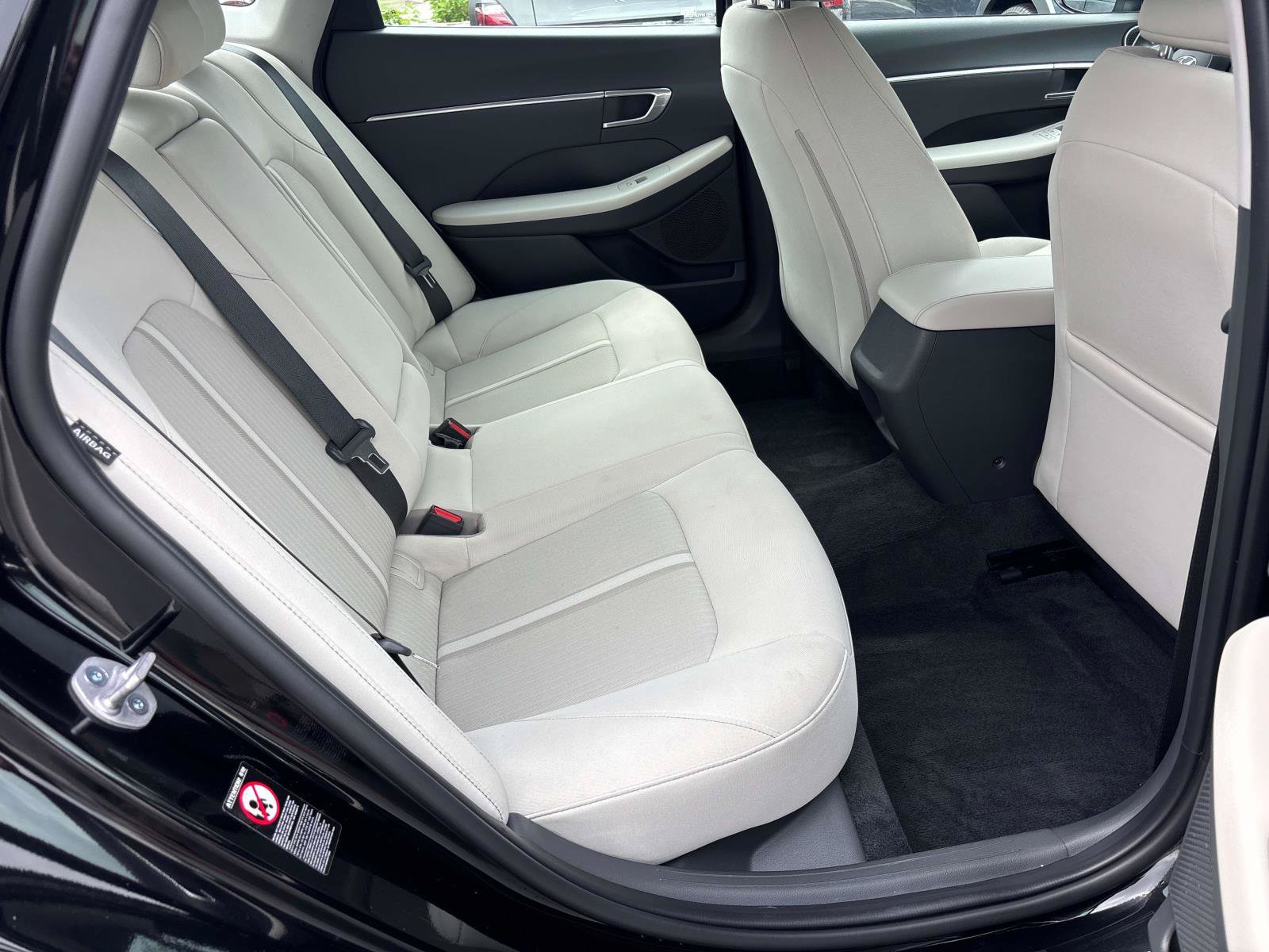 Used 2023 Hyundai Sonata SEL w/ Preferred Accessory Package FWD image 12
