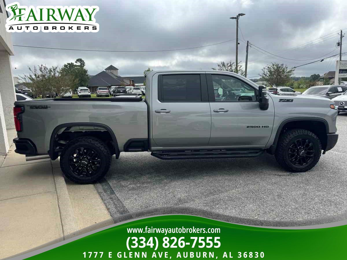 Used 2025 Chevrolet Silverado 2500 LT w/ Trail Boss Package AWD/4WD image 5