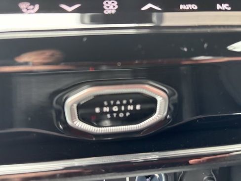 New 2026 Jeep Grand Cherokee L Limited AWD/4WD image 19