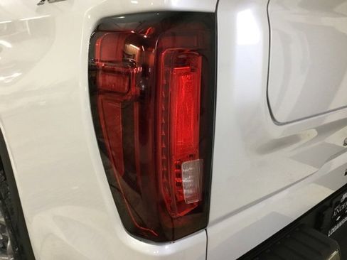 New 2025 GMC Sierra 1500 SLT w/ SLT Premium Package image 17