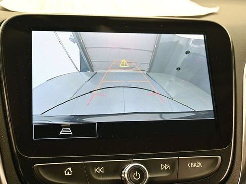 Used 2022 Chevrolet Equinox Premier FWD image 23
