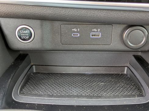 Used 2022 Nissan Rogue SV image 22