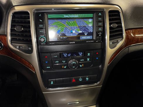 Used 2013 Jeep Grand Cherokee Limited w/ Trailer Tow Group image 24