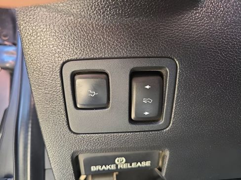 Used 2021 Ford F250 Lariat w/ Lariat Ultimate Package AWD/4WD image 35