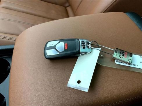 Used 2023 Audi Q5 2.0T Premium Plus w/ Premium Plus Package image 11