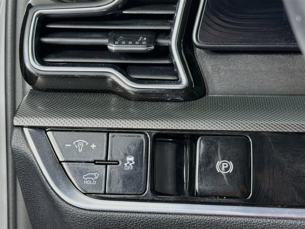 Used 2024 Kia Sportage SX FWD image 15