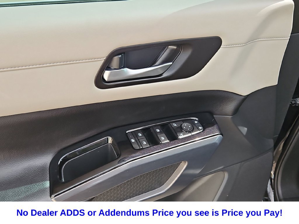 Used 2023 Nissan Pathfinder SL w/ Black Appearance Package FWD image 20