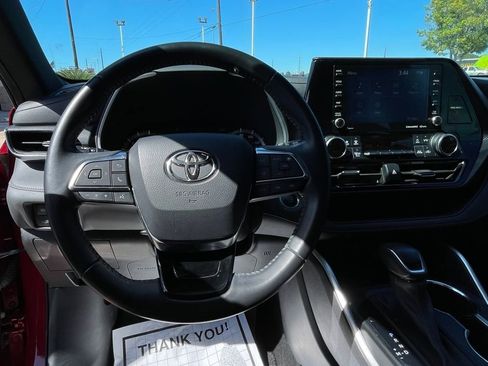 Used 2021 Toyota Highlander XSE image 21