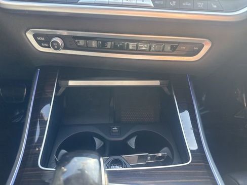 Used 2021 BMW X5 xDrive40i w/ M Sport Package image 16