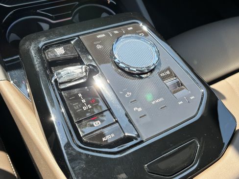 Certified 2026 BMW 540i xDrive AWD/4WD image 26