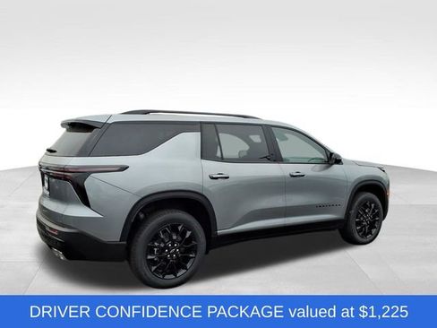 New 2026 Chevrolet Traverse LT w/ Midnight/Sport Edition image 3