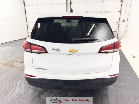 Used 2024 Chevrolet Equinox LS w/ LS Convenience Package FWD image 8