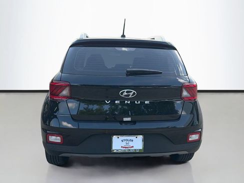 Used 2024 Hyundai Venue SEL FWD image 6
