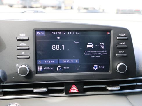 Used 2022 Hyundai Elantra SEL image 20