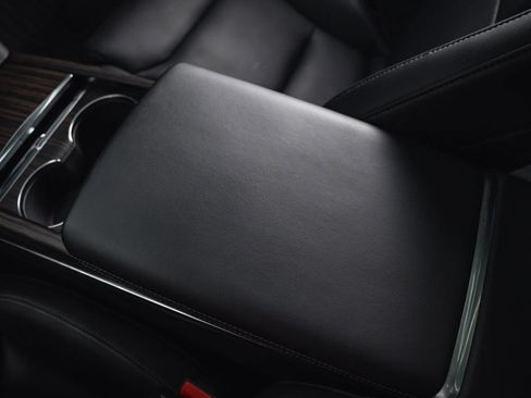 Used 2021 Tesla Model S Plaid image 71