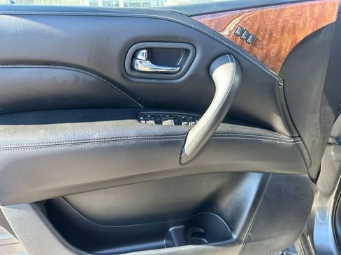 Used 2019 INFINITI QX80 Luxe image 28