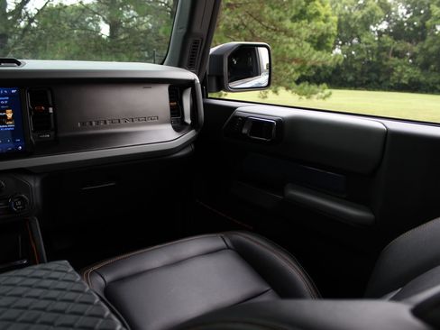Used 2023 Ford Bronco Badlands AWD/4WD image 12