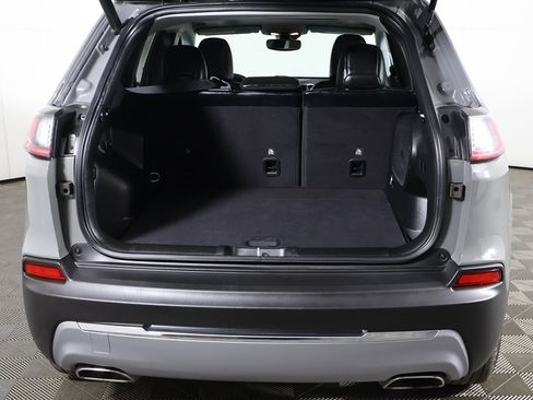 Used 2022 Jeep Cherokee Limited image 16