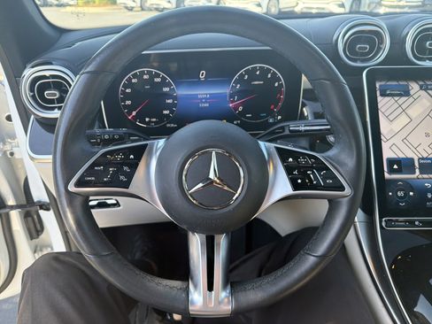 Used 2023 Mercedes-Benz GLC 300 4MATIC image 17