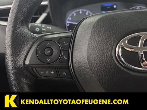 Certified 2025 Toyota Corolla LE FWD image 15