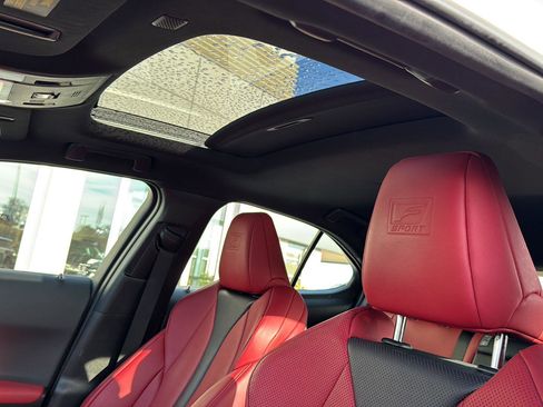 Used 2021 Lexus UX 200 F Sport w/ Accessory Package (Z2) image 28