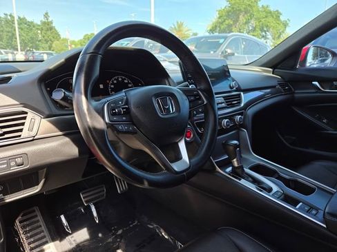 Used 2018 Honda Accord Sport image 12