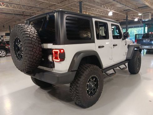 Used 2019 Jeep Wrangler Unlimited Sport S AWD/4WD image 6