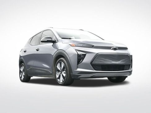Used 2022 Chevrolet Bolt EUV LT w/ Convenience Package image 47