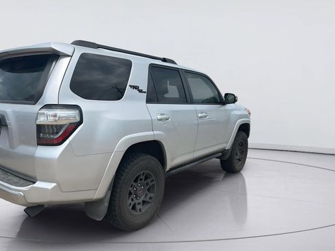 Used 2022 Toyota 4Runner TRD Off-Road Premium AWD/4WD image 4