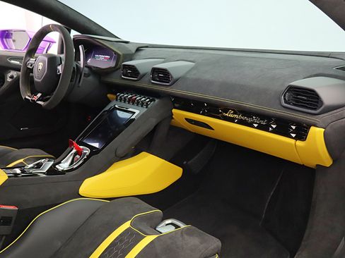 Used 2024 Lamborghini Huracan Tecnica RWD image 27