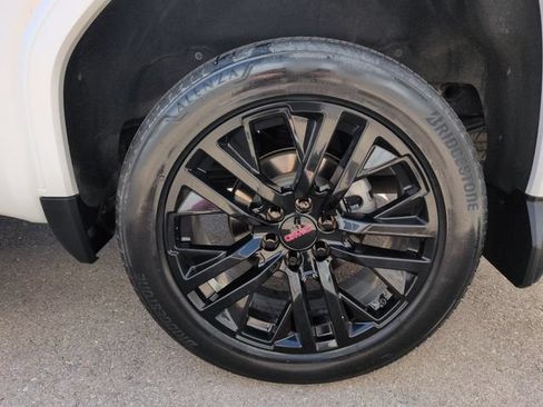Used 2019 GMC Sierra 1500 Denali w/ Denali Ultimate Package AWD/4WD image 32