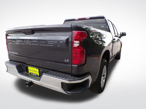 Used 2024 Chevrolet Silverado 1500 LT AWD/4WD image 6