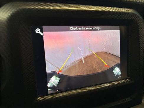 Used 2022 Jeep Gladiator Sport image 17